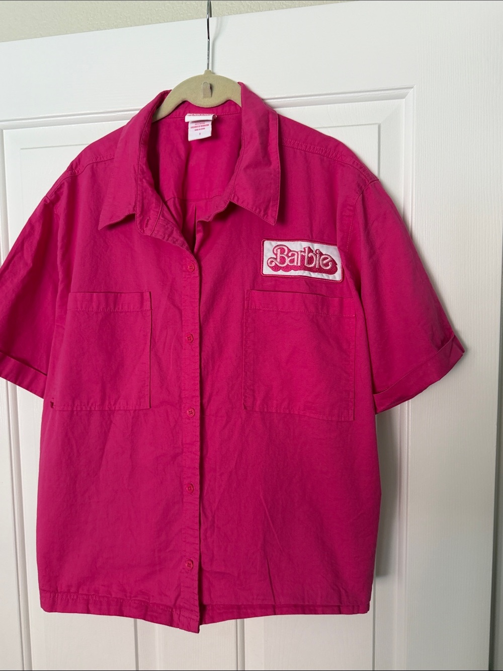 Barbie Vibrant Pink Short-Sleeve Button Front Shirt, pockets, excellent  Size 1